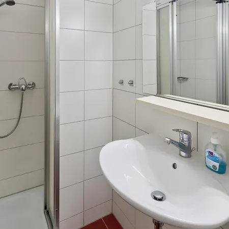 Mountain Whisper-4 Pers. Apartment *